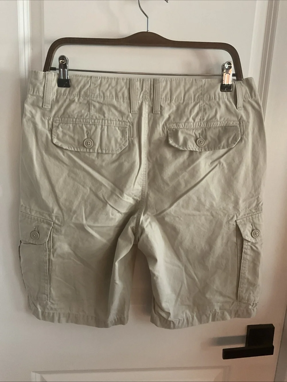 Sonoma - Beige Cargo Shorts with Utility Pockets - Men’s Size 32